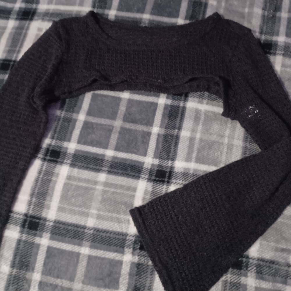 Black shoulder crop - Picture 3 of 4